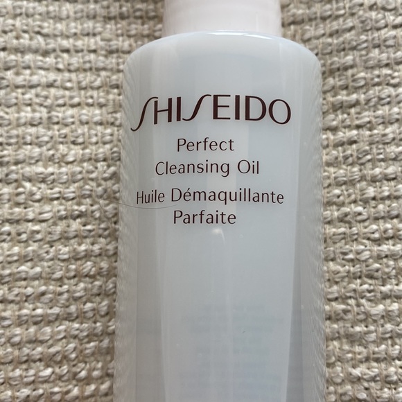 Shiseido Perfect Cleaning Oil - Picture 8 of 9